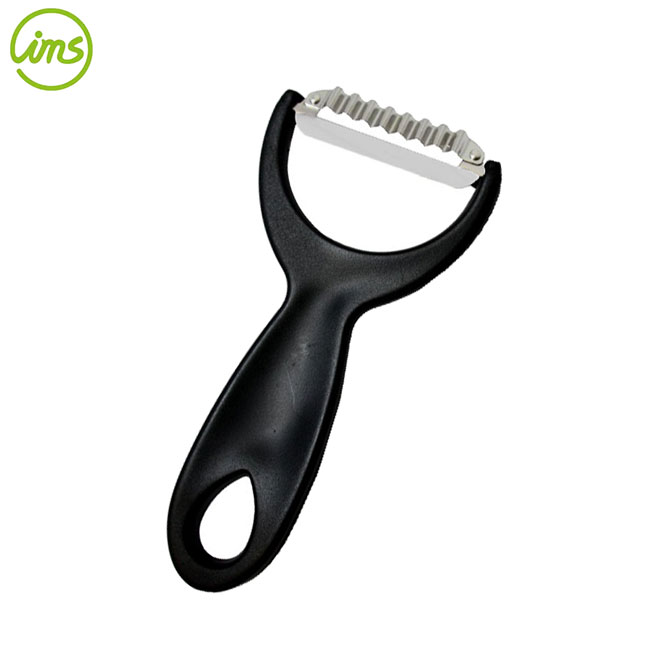 Made in Taiwan Y Peeler Serrated, Jumbo